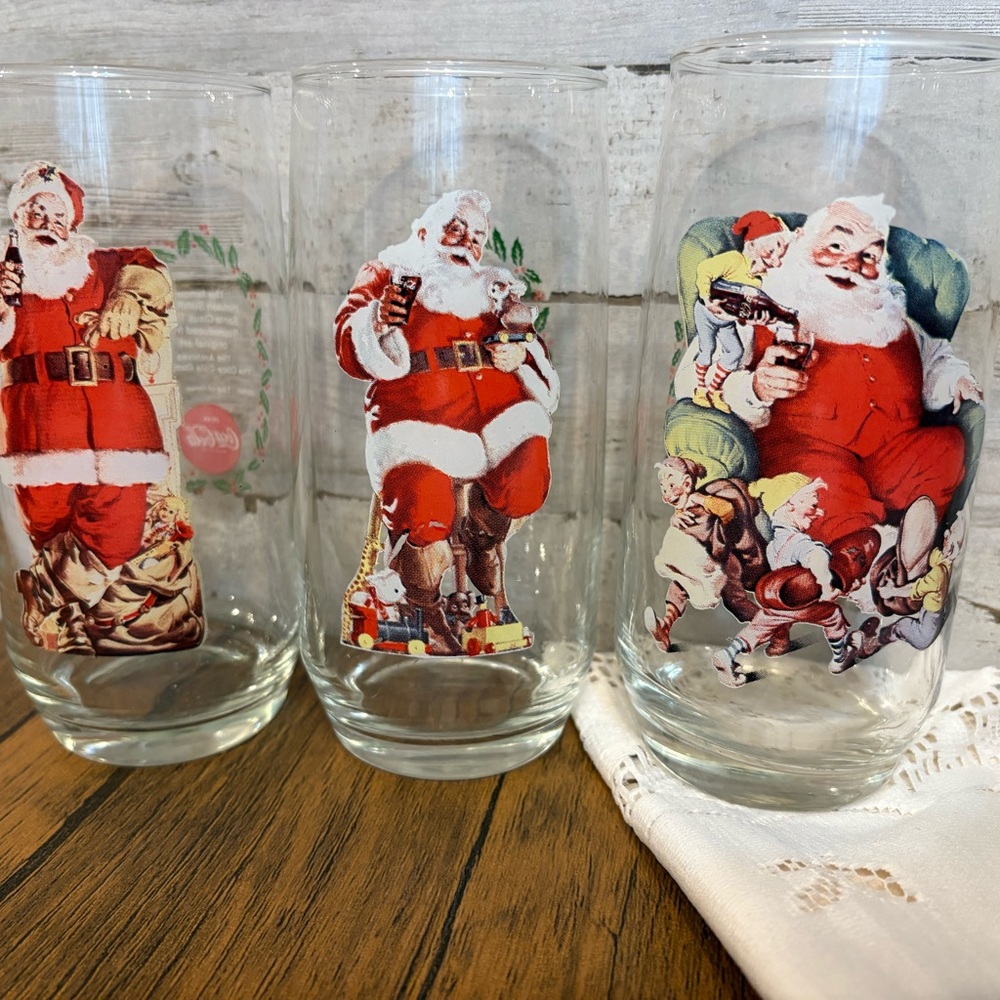 Vintage Santa Claus Coca-Cola Holiday Glass Set